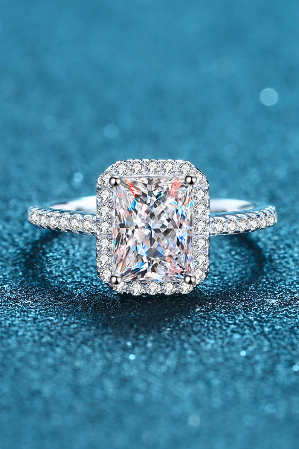 1 Carat Rectangle Moissanite Ring - Ryzela