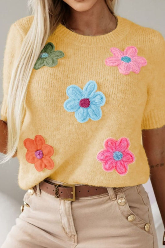 Flower Round Neck Short Sleeve Sweater - Ryzela