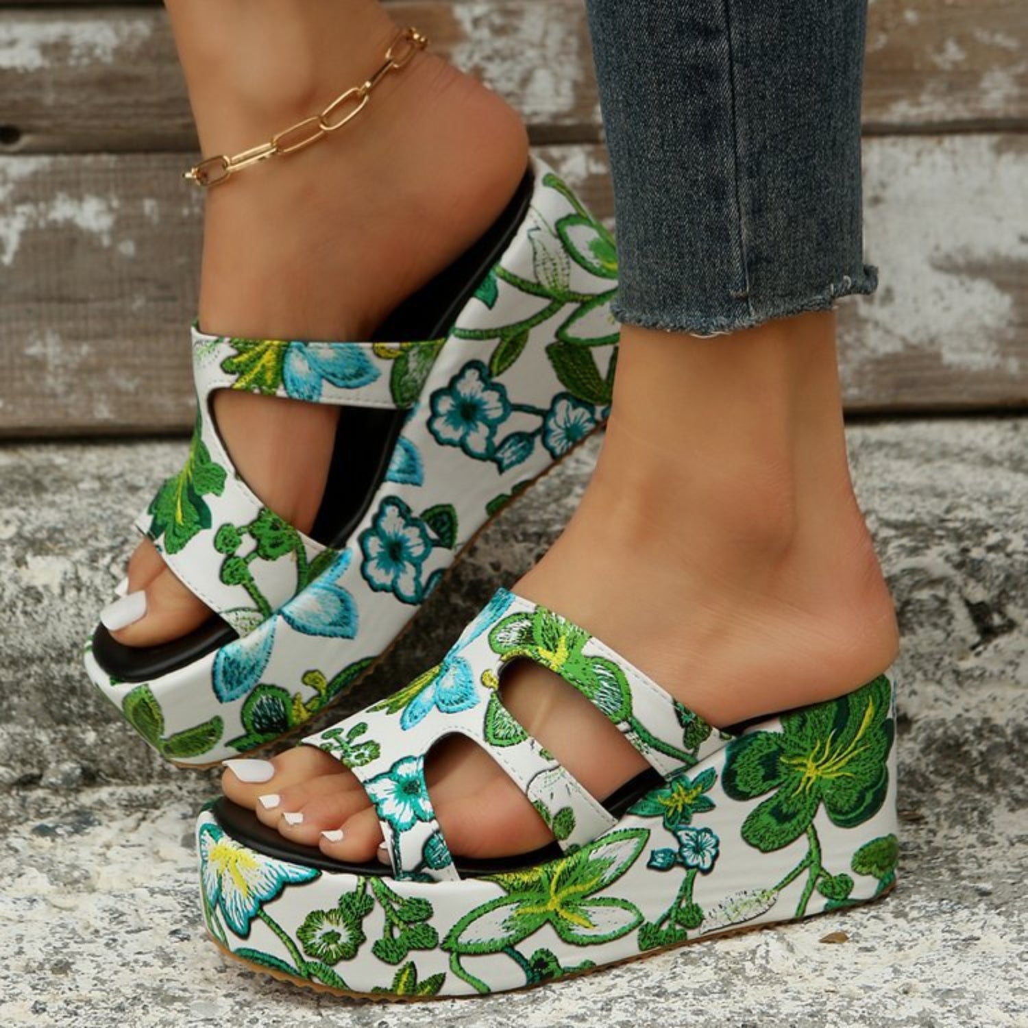 Cutout Floral Peep Toe Sandals - Ryzela