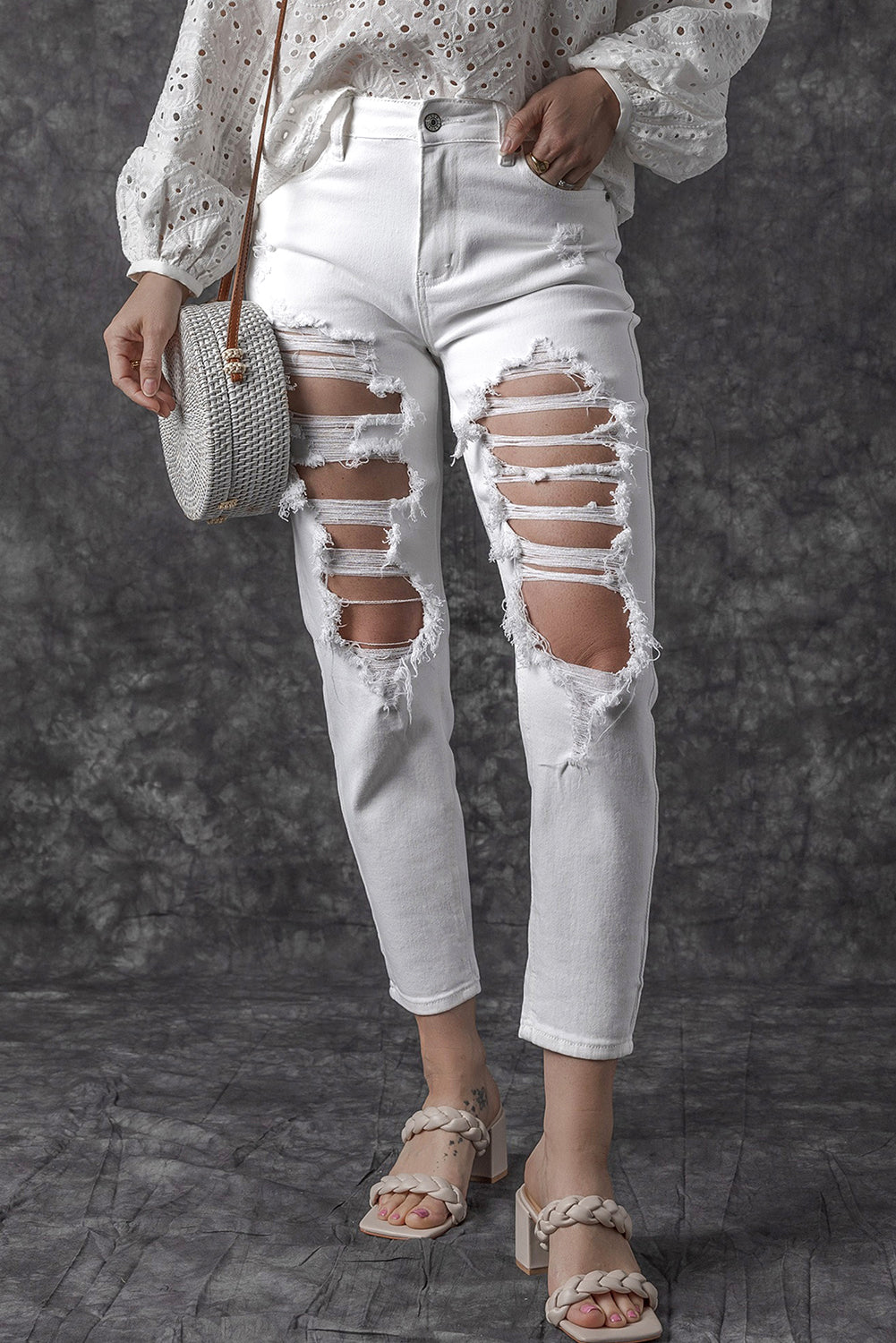 Distressed Jeans with Pockets - Ryzela