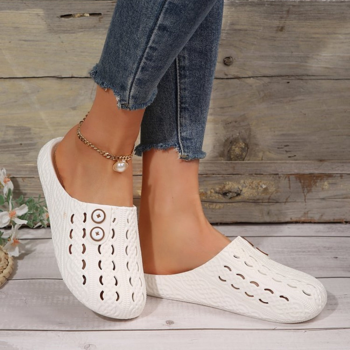 Round Toe PVC Flat Sandals - Ryzela