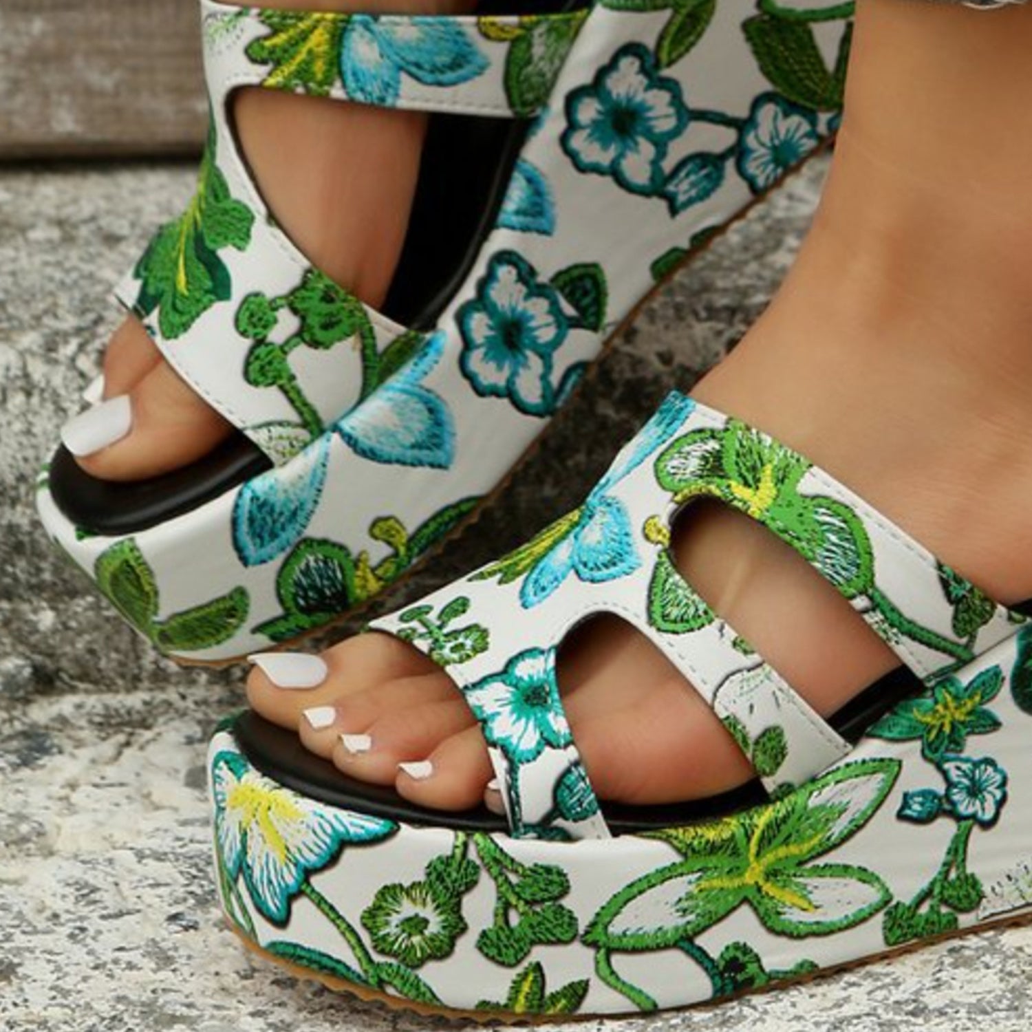 Cutout Floral Peep Toe Sandals - Ryzela