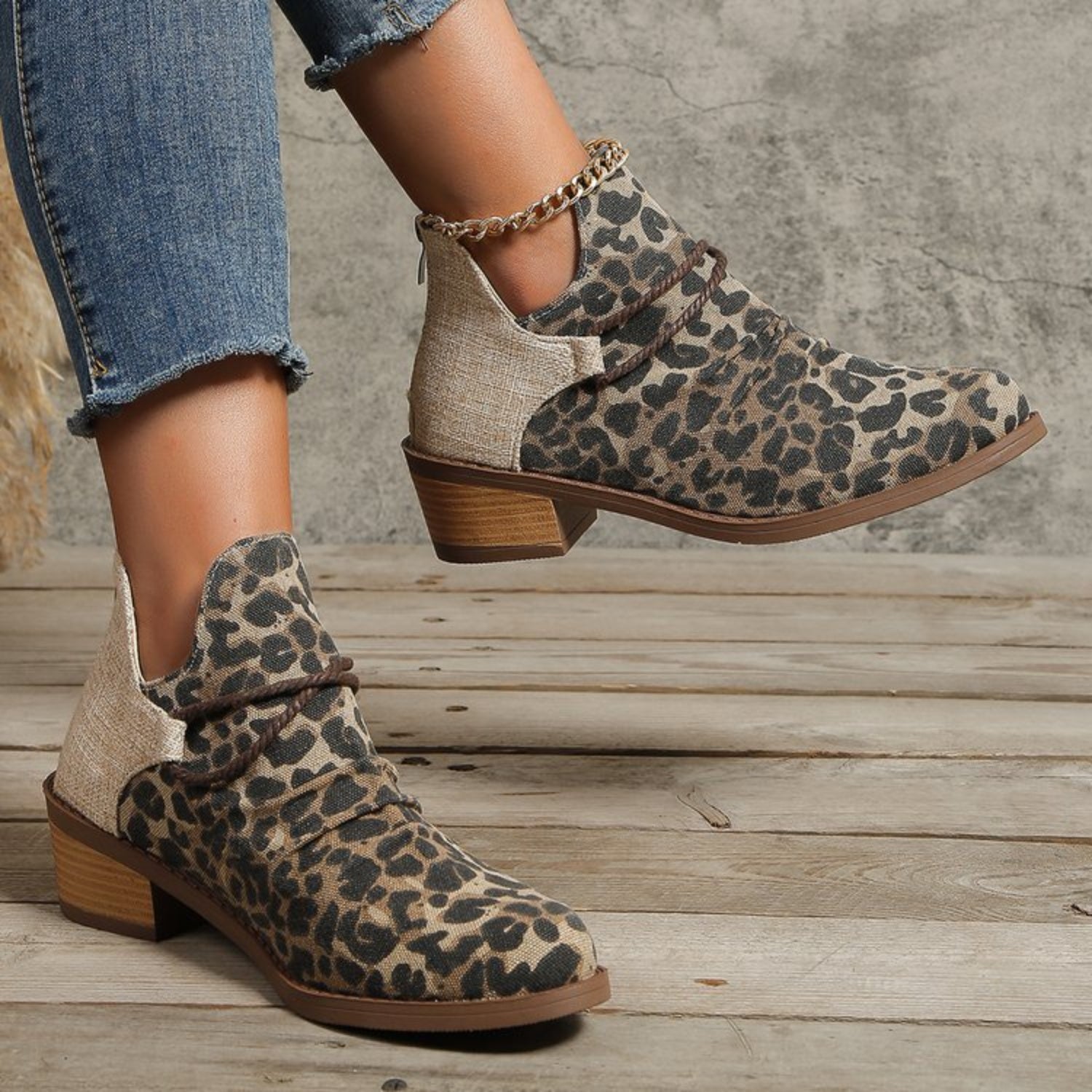 Contrast Canvas Low Heel Boots - Ryzela