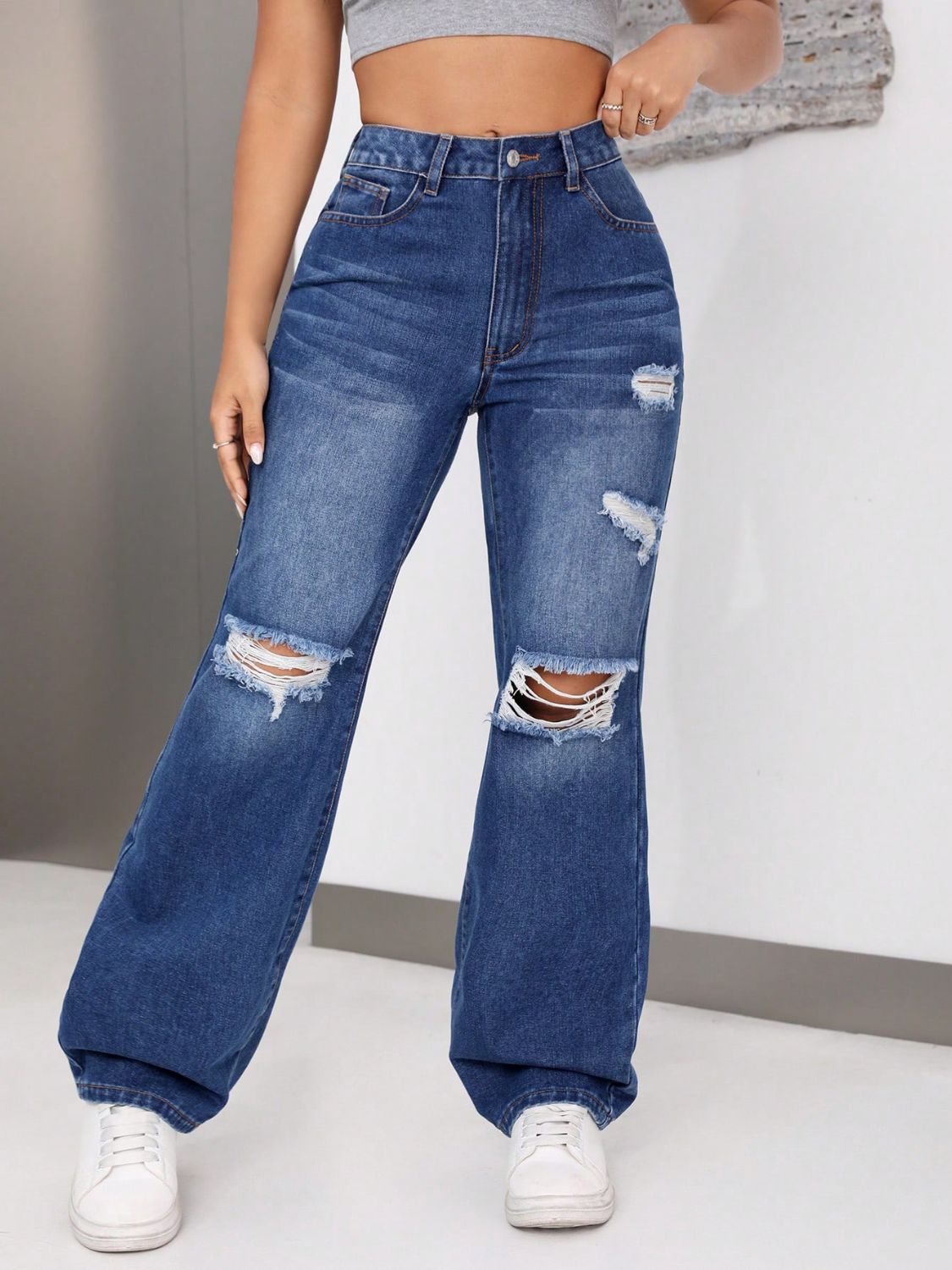 Distressed Jeans with Pockets - Ryzela