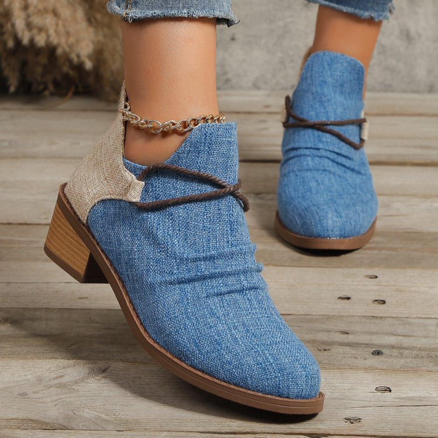 Contrast Canvas Low Heel Boots - Ryzela