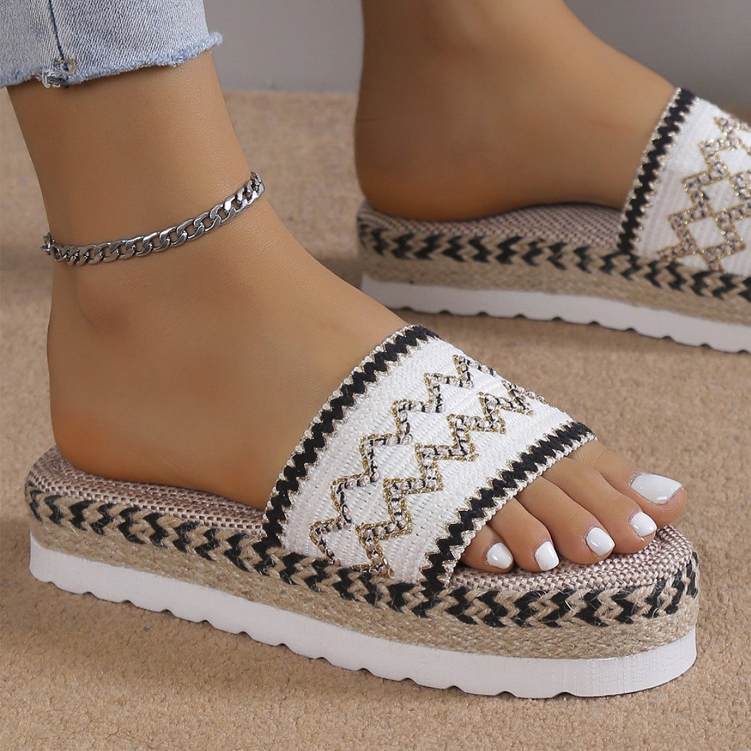 Geometric Weave Platform Sandals - Ryzela