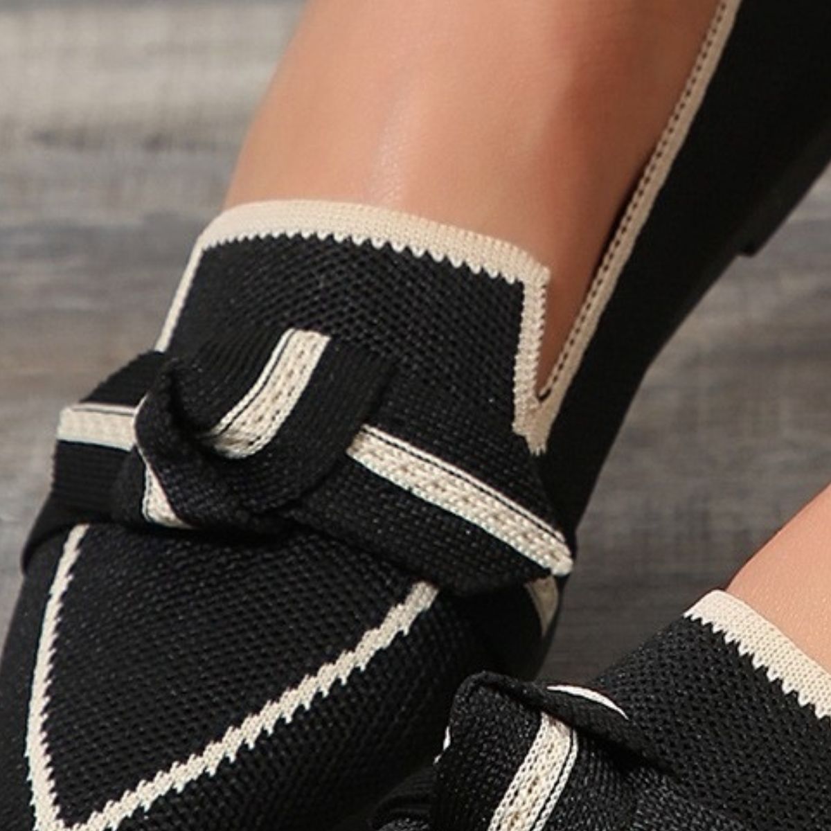 Bow Contrast Trim Point Toe Loafers - Ryzela