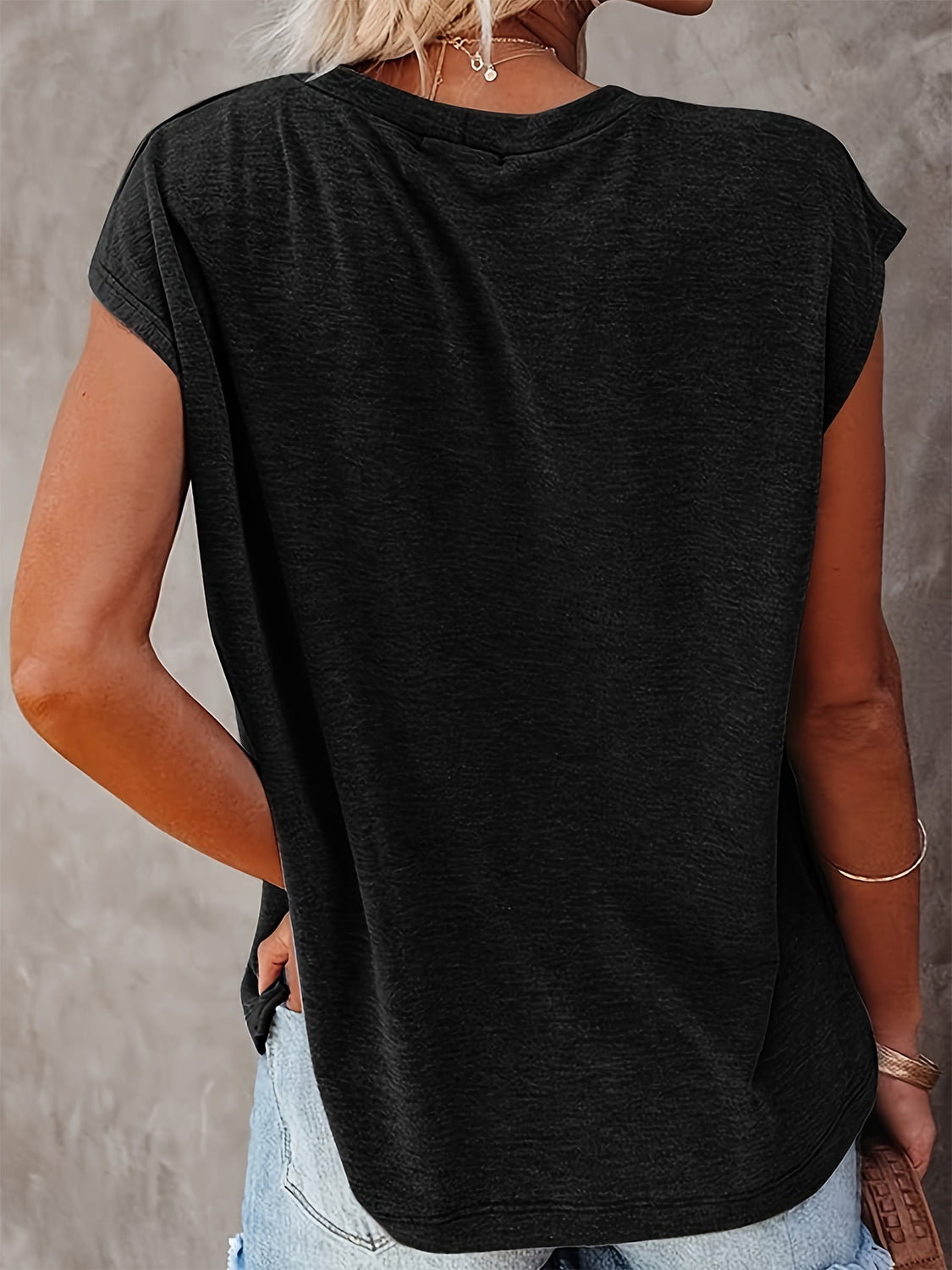 Full Size Round Neck Cap Sleeve T-Shirt - Ryzela