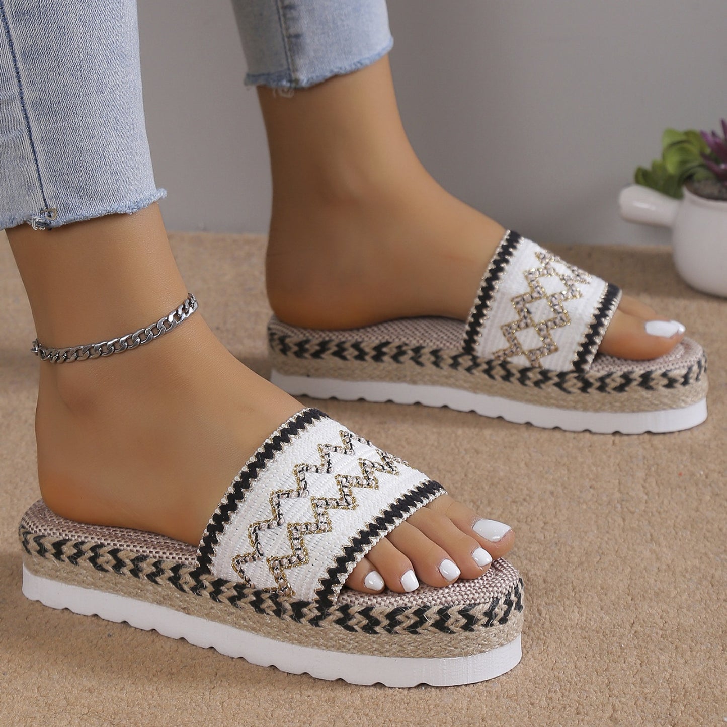 Geometric Weave Platform Sandals - Ryzela