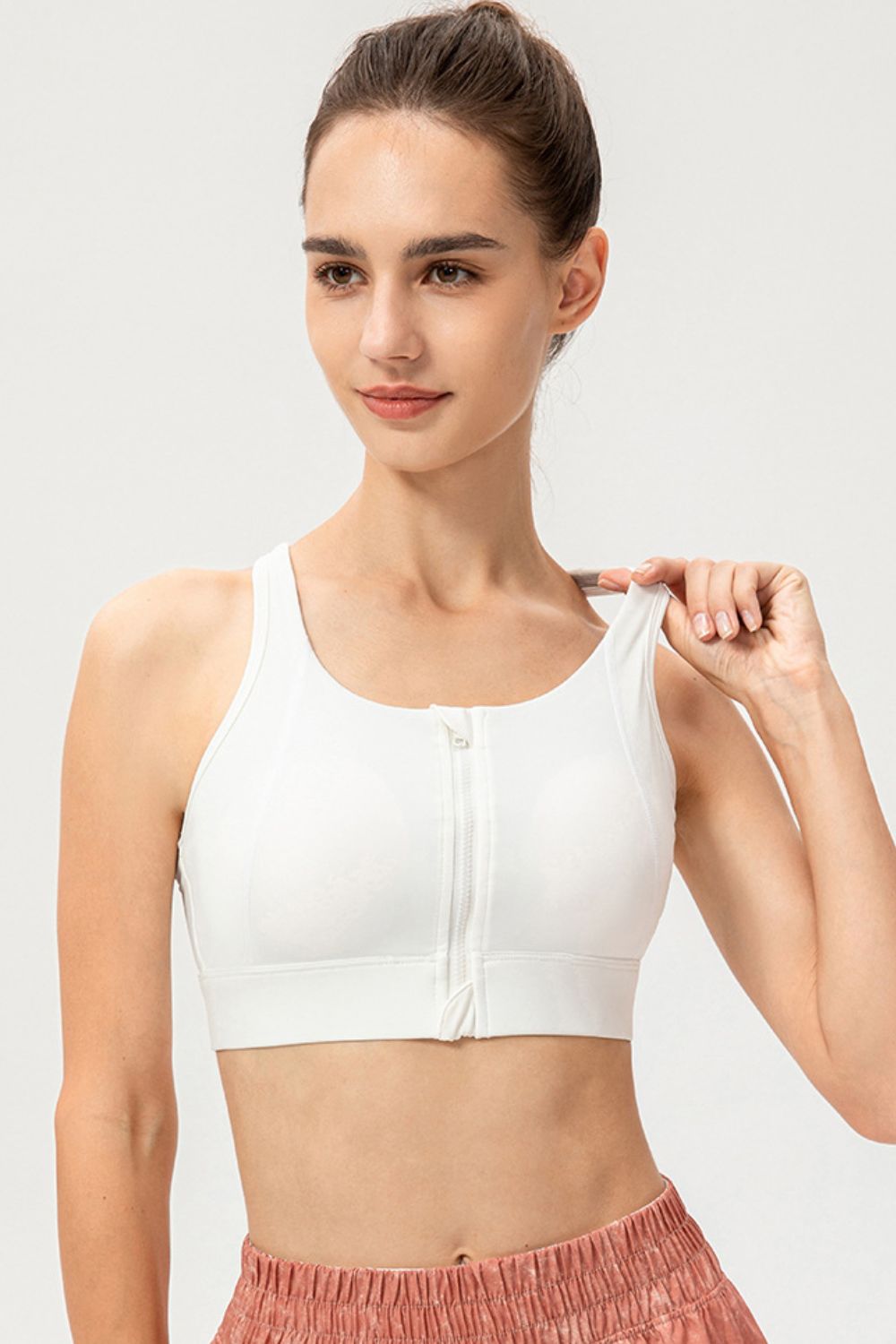 Zip-Up Round Neck Sports Bra - Ryzela