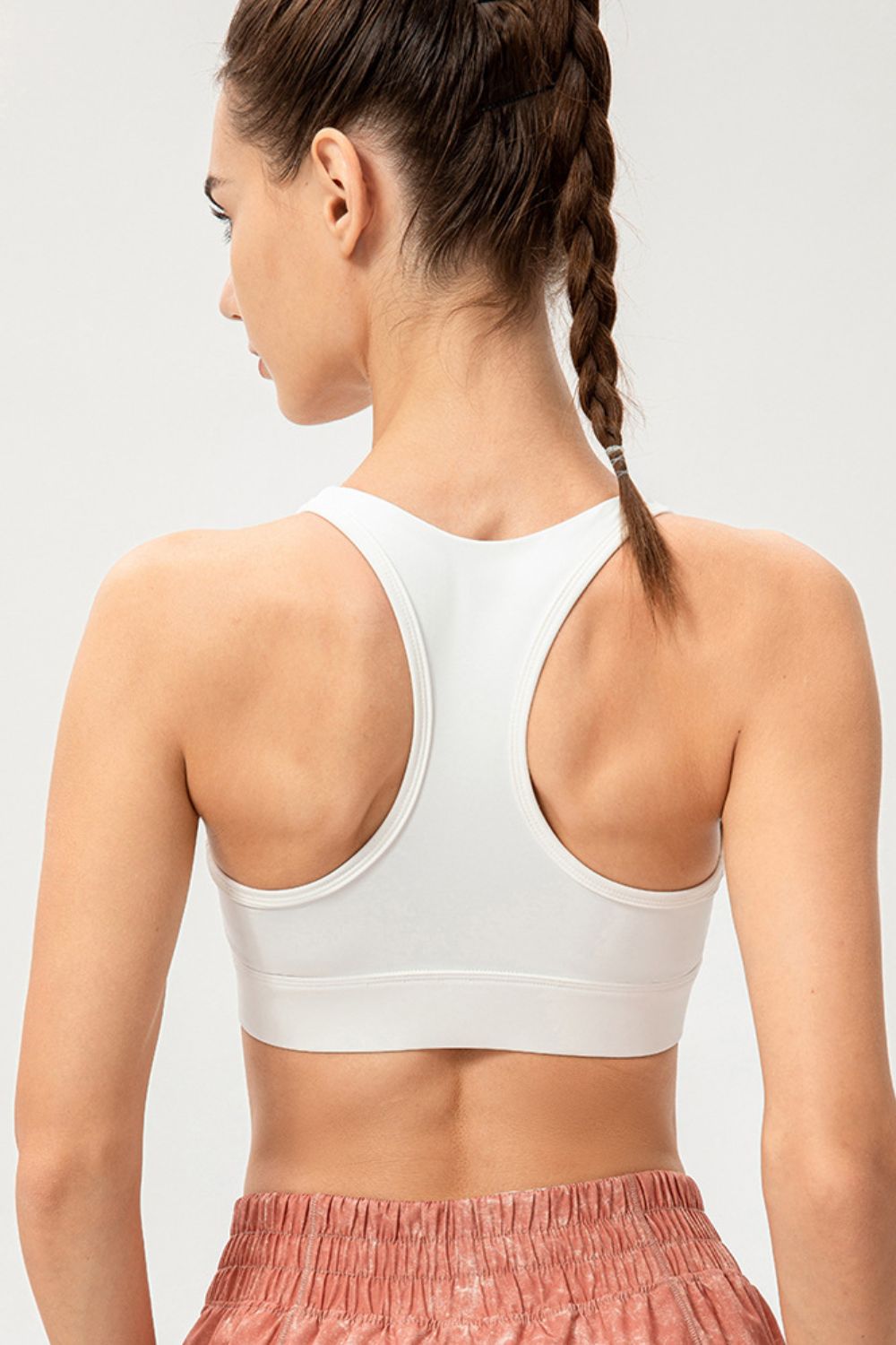 Zip-Up Round Neck Sports Bra - Ryzela