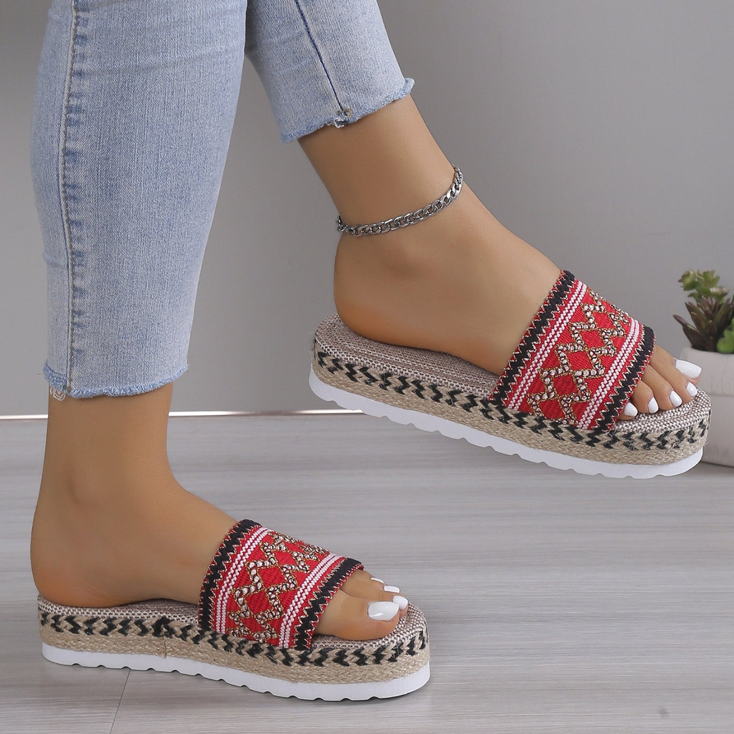 Geometric Weave Platform Sandals - Ryzela