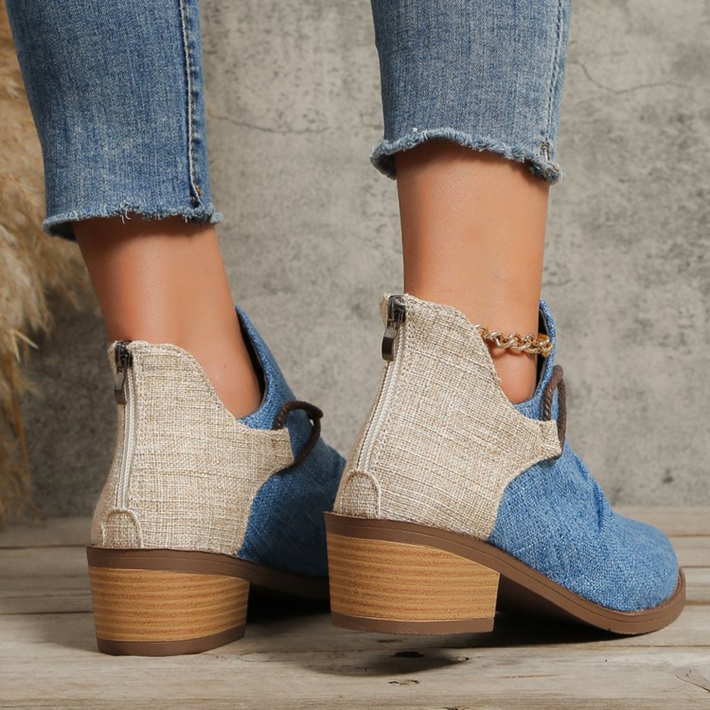 Contrast Canvas Low Heel Boots - Ryzela