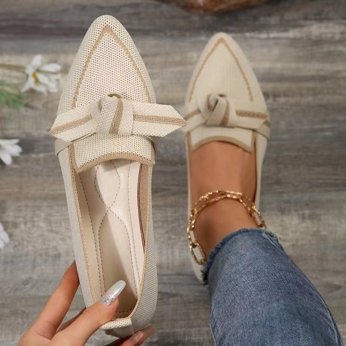 Bow Contrast Trim Point Toe Loafers - Ryzela