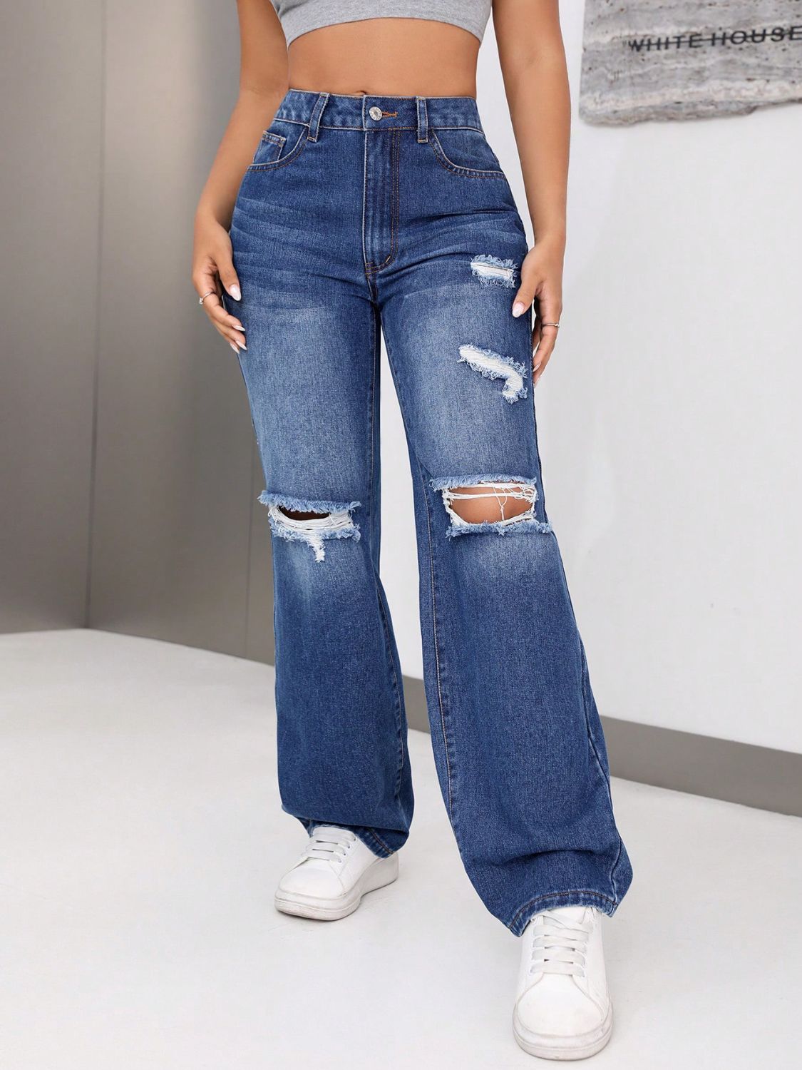 Distressed Jeans with Pockets - Ryzela