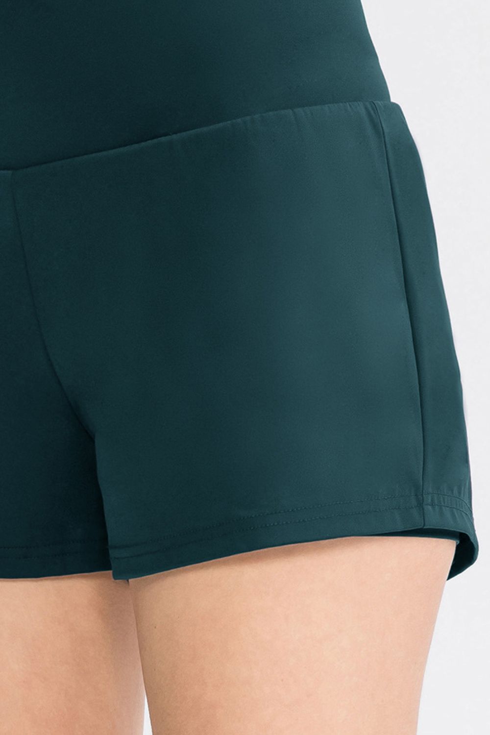 Wide Waistband Sports Shorts with Pockets - Ryzela