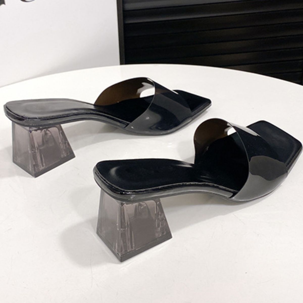 Open Toe Block Heel Sandals - Ryzela