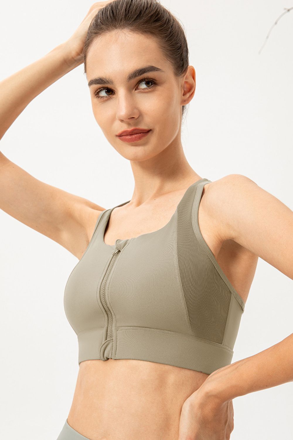 Zip-Up Round Neck Sports Bra - Ryzela