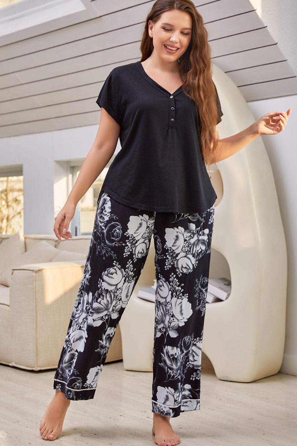 Full Size V-Neck Top and Floral Pants Lounge Set - Ryzela