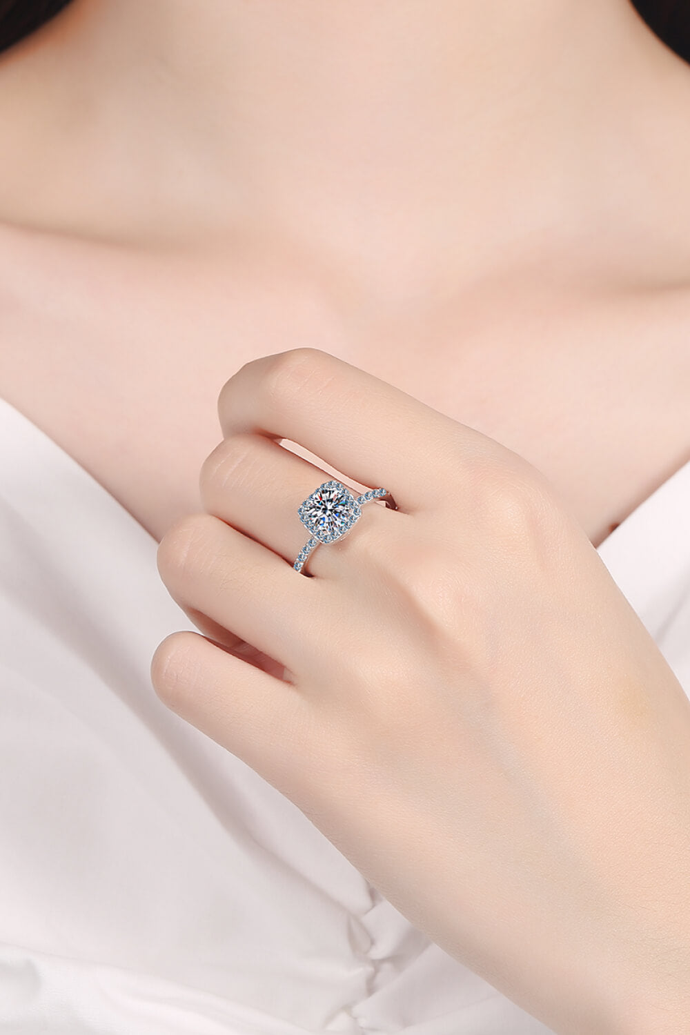 Square Moissanite Ring - Ryzela