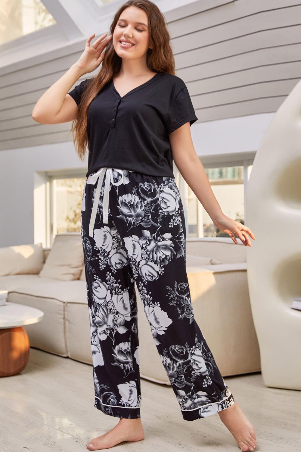 Full Size V-Neck Top and Floral Pants Lounge Set - Ryzela